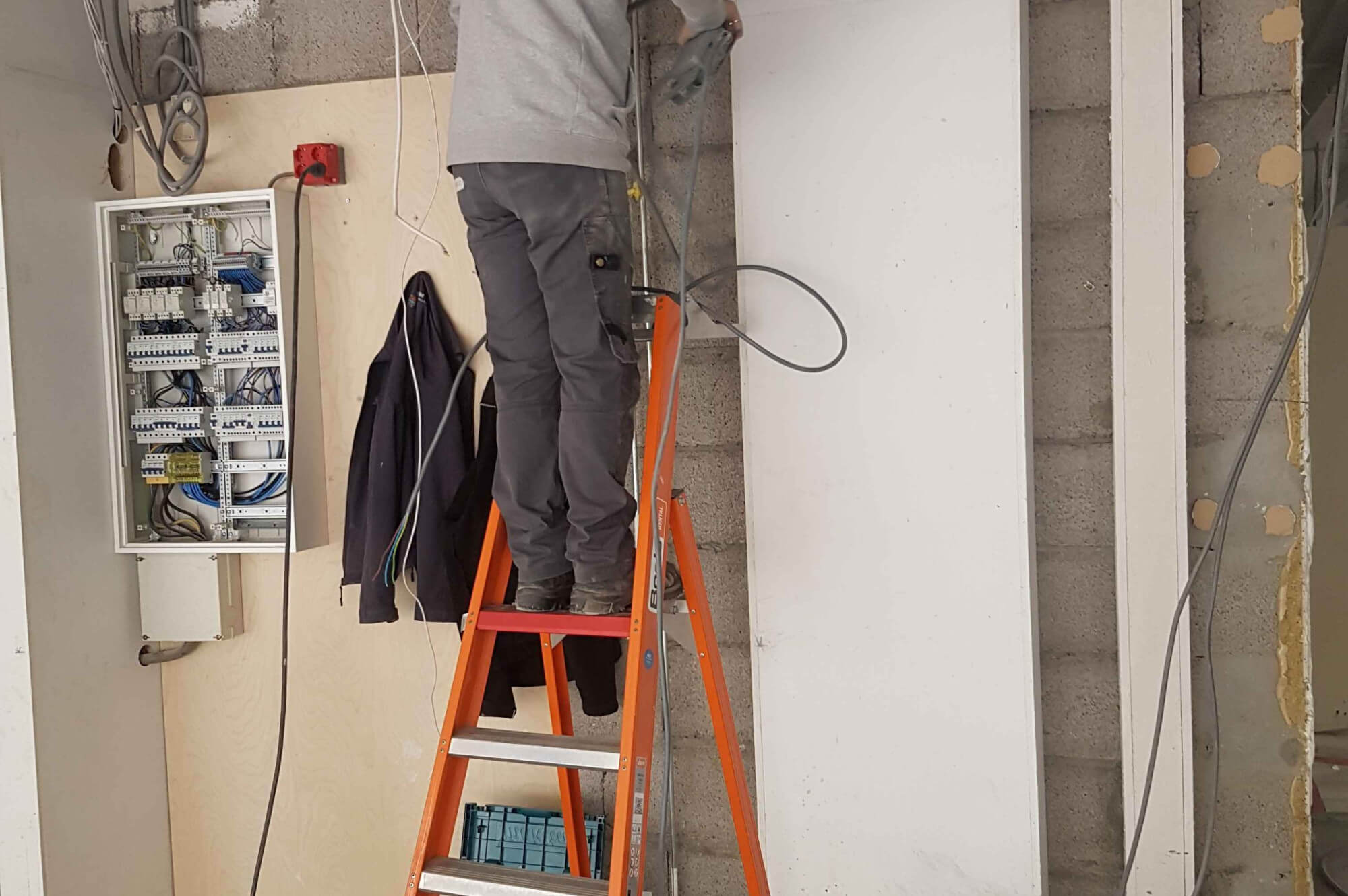 Verbouwing winkelpand elektrische installatie, groepenkast
